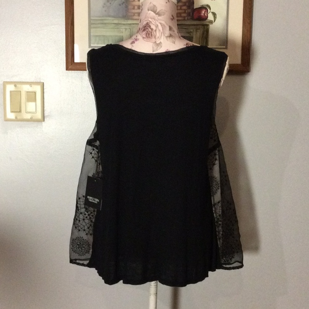 Simply Vera Black Lace Blouse - Picture 2 of 8